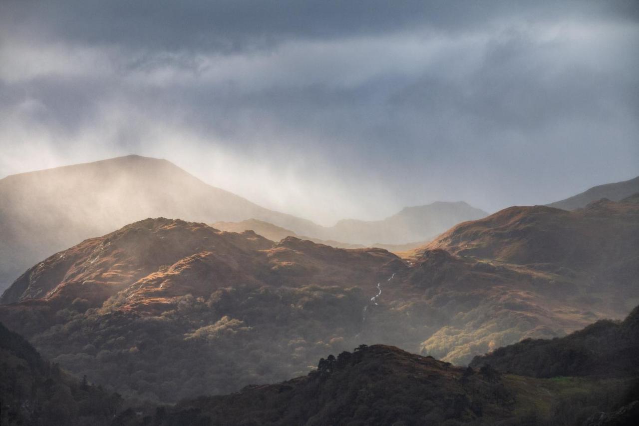 Bryn Dinas Camping Pods At The Foot Of Mt Snowdon Beddgelert Buitenkant foto