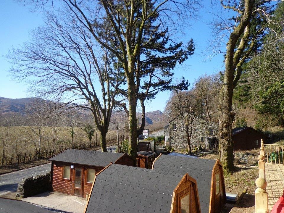 Bryn Dinas Camping Pods At The Foot Of Mt Snowdon Beddgelert Buitenkant foto