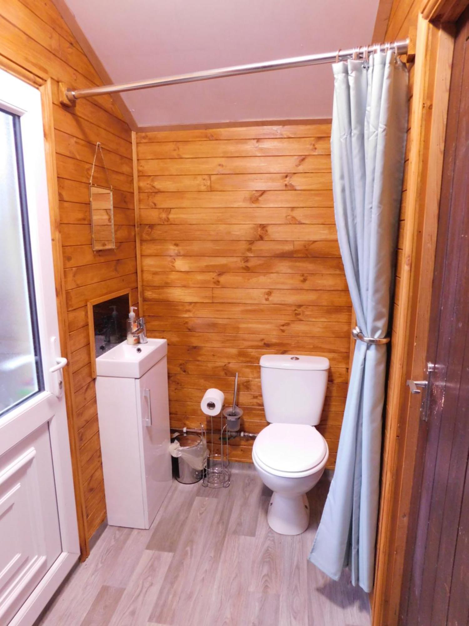 Bryn Dinas Camping Pods At The Foot Of Mt Snowdon Beddgelert Buitenkant foto